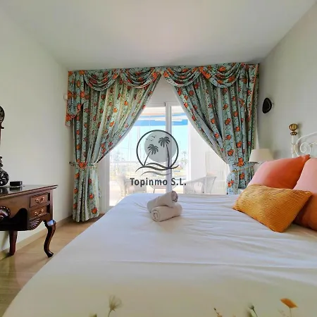 Sunny 3 Bed Marina