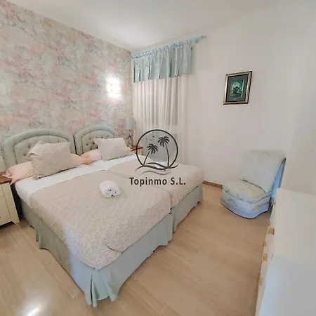 Sunny 3 Bed Island Puerto Marina