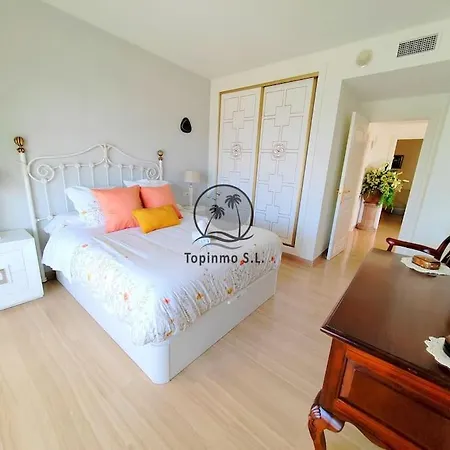Apartment Sunny 3 Bed Island Puerto Marina Benalmadena